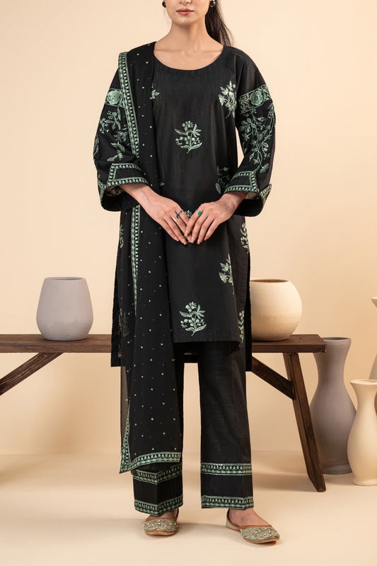 Midnight Garden – 3-Piece Embroidered Suit